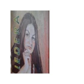 Iedera - Nora Hruban