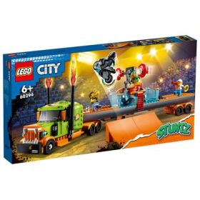 LEGO City - Camion de cascadorii 60294, 420 de piese